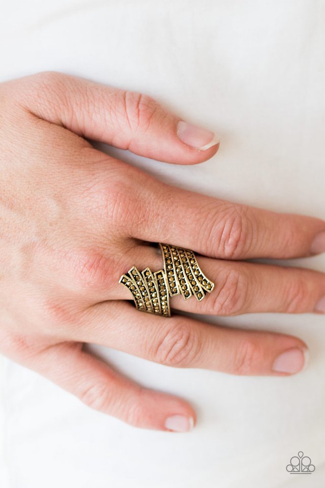 Paparazzi ♥ Tidal Shimmer - Brass ♥ Ring