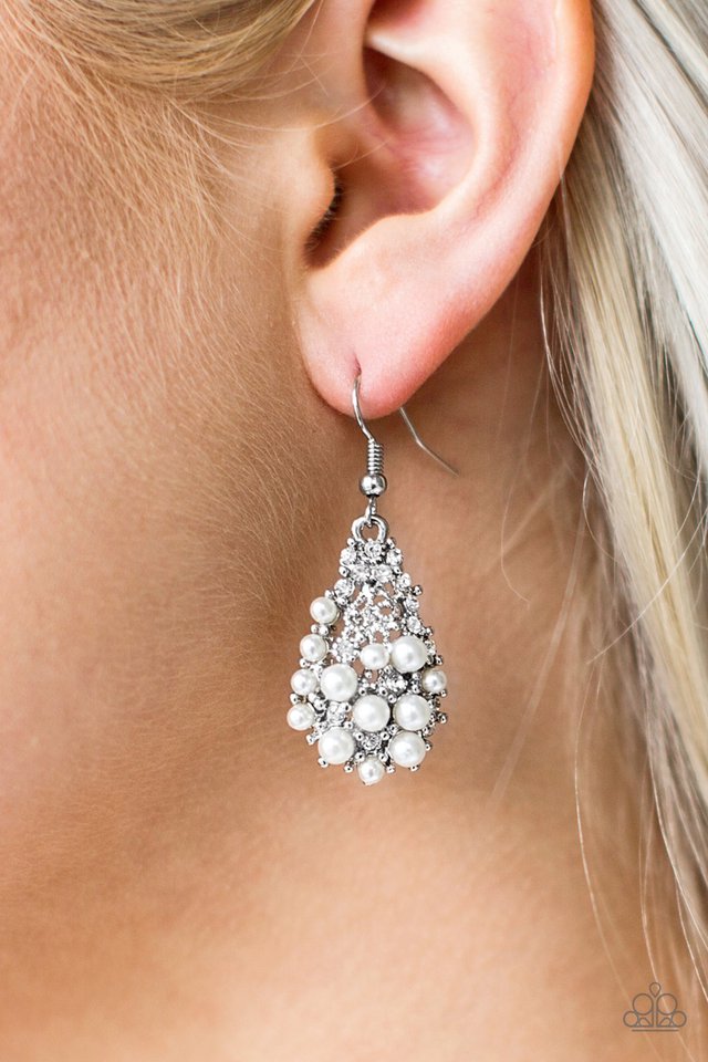 Paparazzi ♥ Coastal Cache - White ♥ Earrings