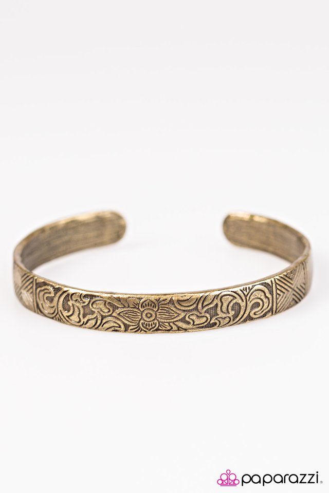 Paparazzi ♥ Garden Grandeur - Brass ♥ Bracelet