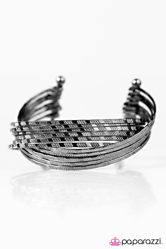 Paparazzi ♥ Endlessly Egyptian - Black ♥ Bracelet