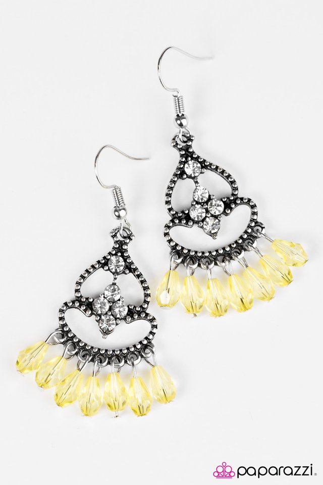 Paparazzi ♥ Aruba Allure - Yellow ♥ Earrings