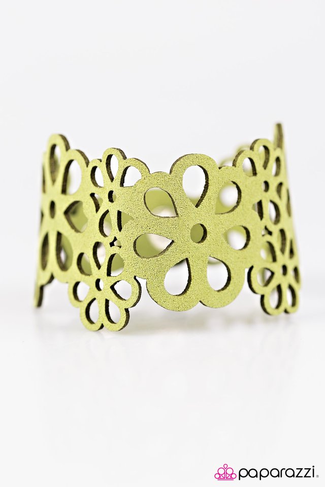 Paparazzi ♥ Lifes A Garden - Green ♥ Bracelet