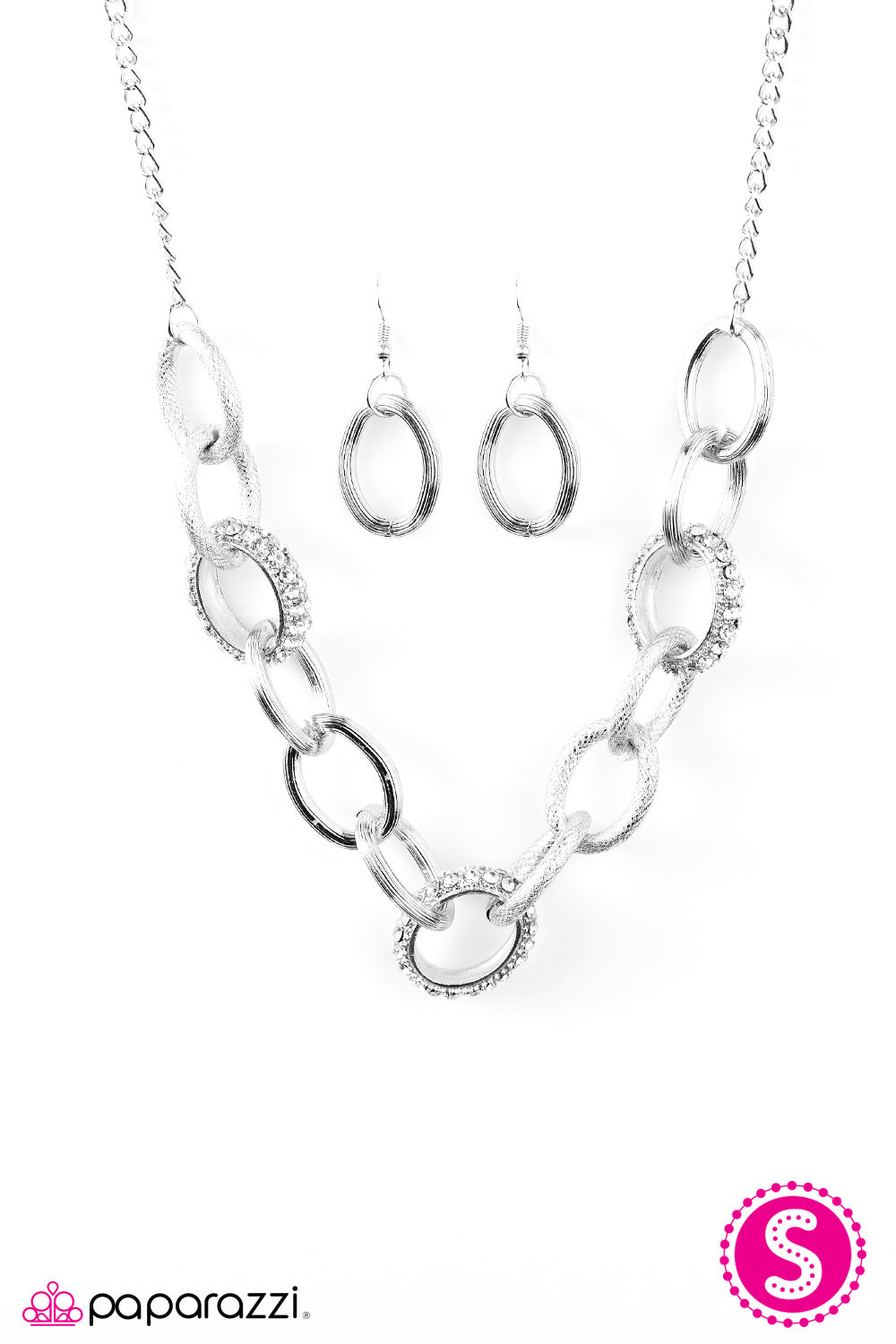 Paparazzi ♥ Seize The Night - White ♥ Necklace