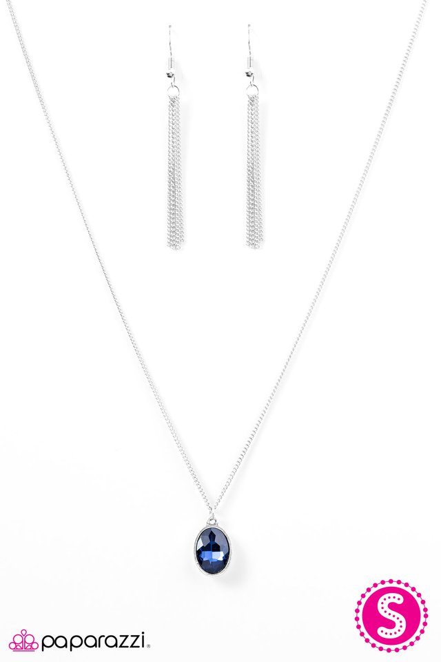 Paparazzi ♥ Chasing A GLEAM - Blue ♥ Necklace