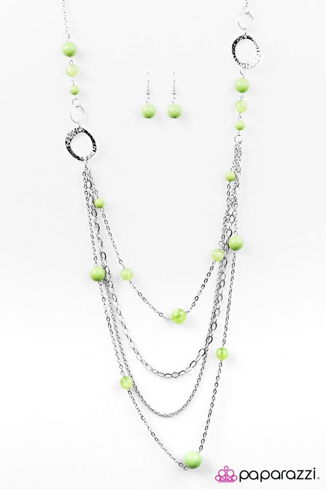Paparazzi ♥ Rainbow Radiance - Green ♥ Necklace