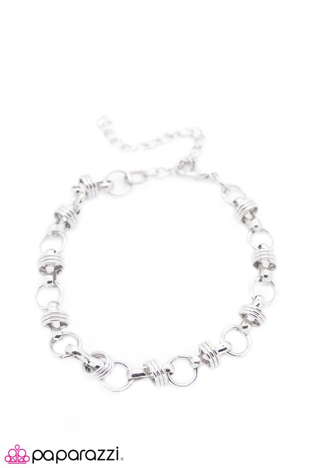Paparazzi ♥ Hanging In the Balance - Silver ♥ Bracelet
