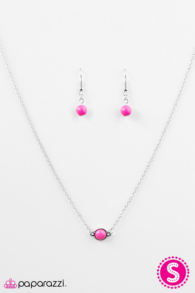 Paparazzi ♥ Natures Song - Pink ♥ Necklace