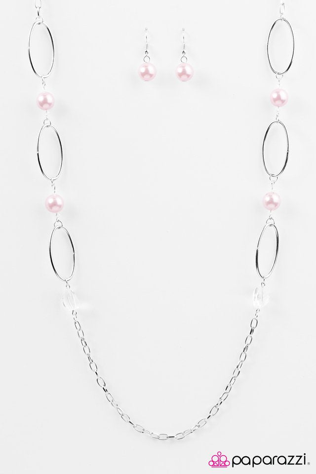 Paparazzi ♥ A Role To SHINE For - Pink ♥ Necklace