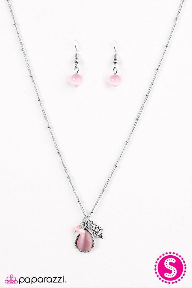Paparazzi ♥ Stellar Splendor - Pink ♥ Necklace