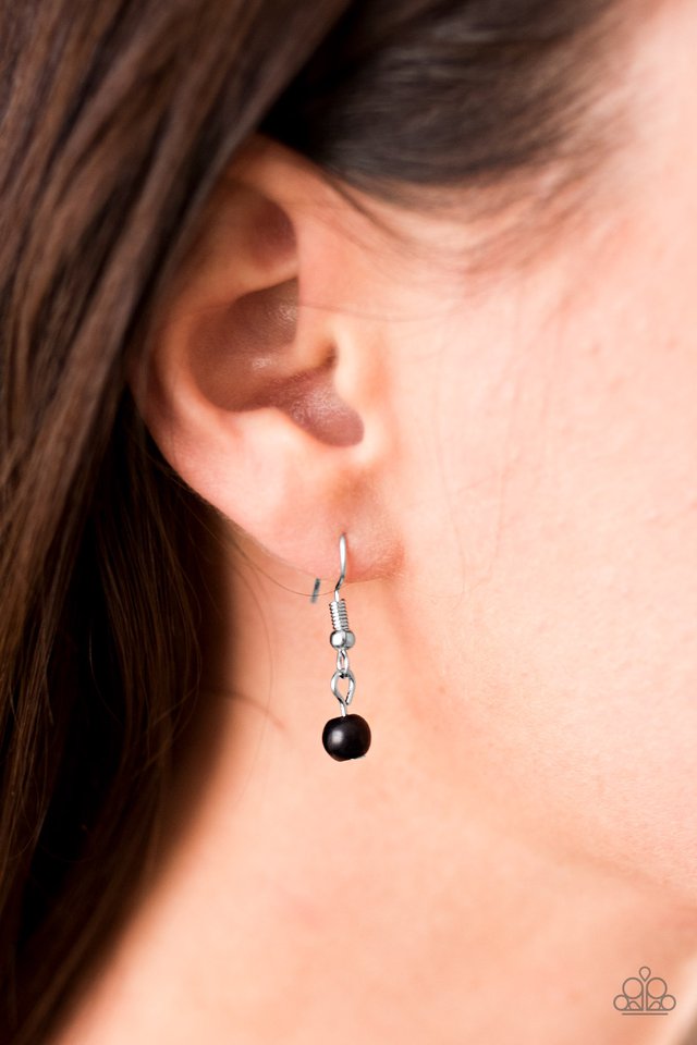 Paparazzi ♥ Prehistoric Prima Donna - Black ♥ Necklace