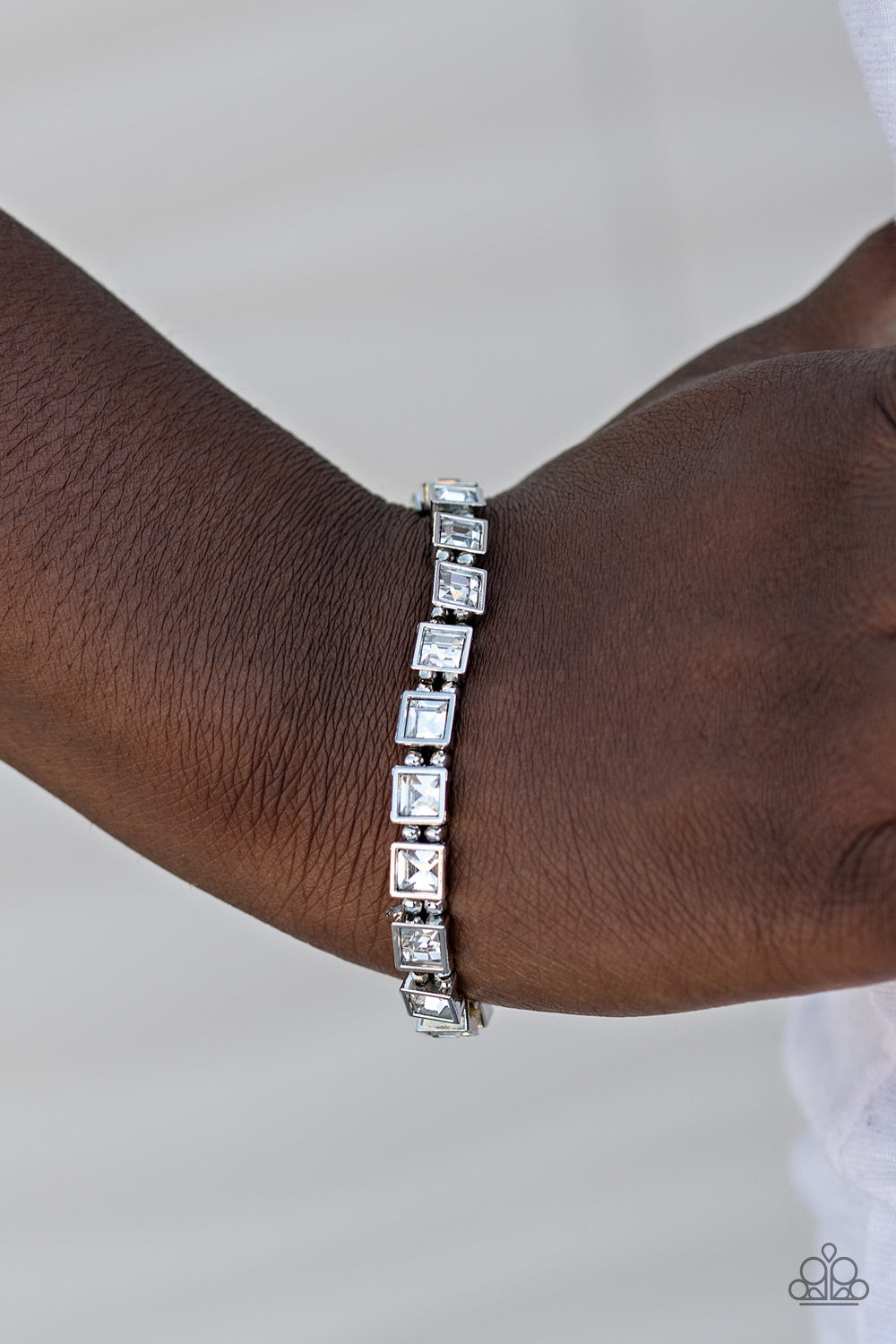 Paparazzi ♥ A GLAM Of Few Words - White ♥ Bracelet