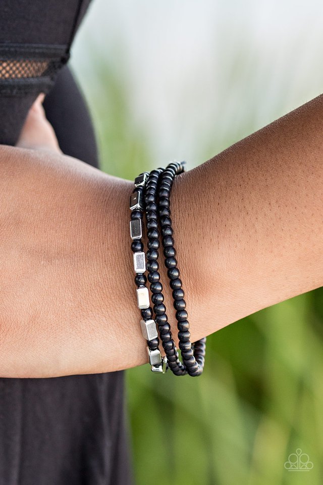 Paparazzi ♥ Living Off The Land - Black ♥ Bracelet