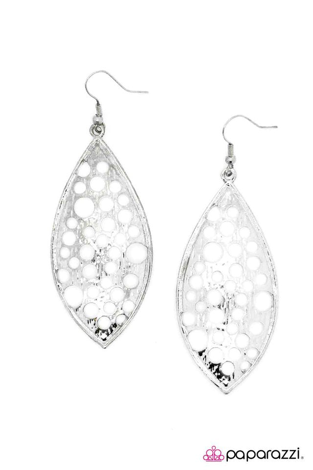 Paparazzi ♥ Clear the Air - Silver ♥ Earrings