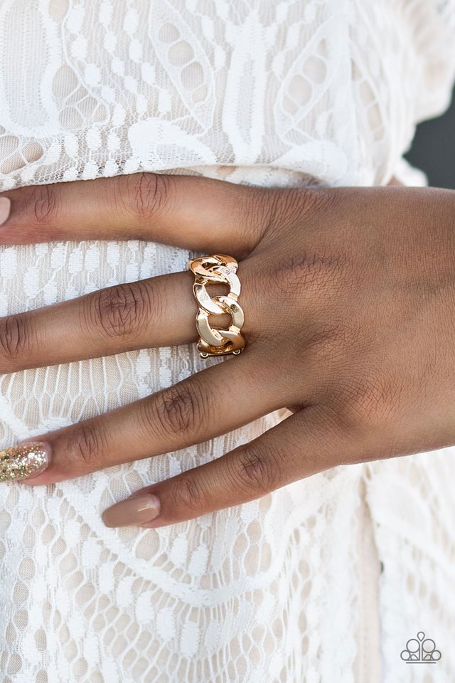 Paparazzi ♥ Link Up - Gold ♥ Ring