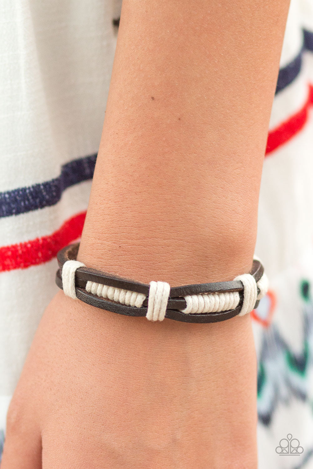 Paparazzi ♥ I HIKE To Move It ♥ Bracelet