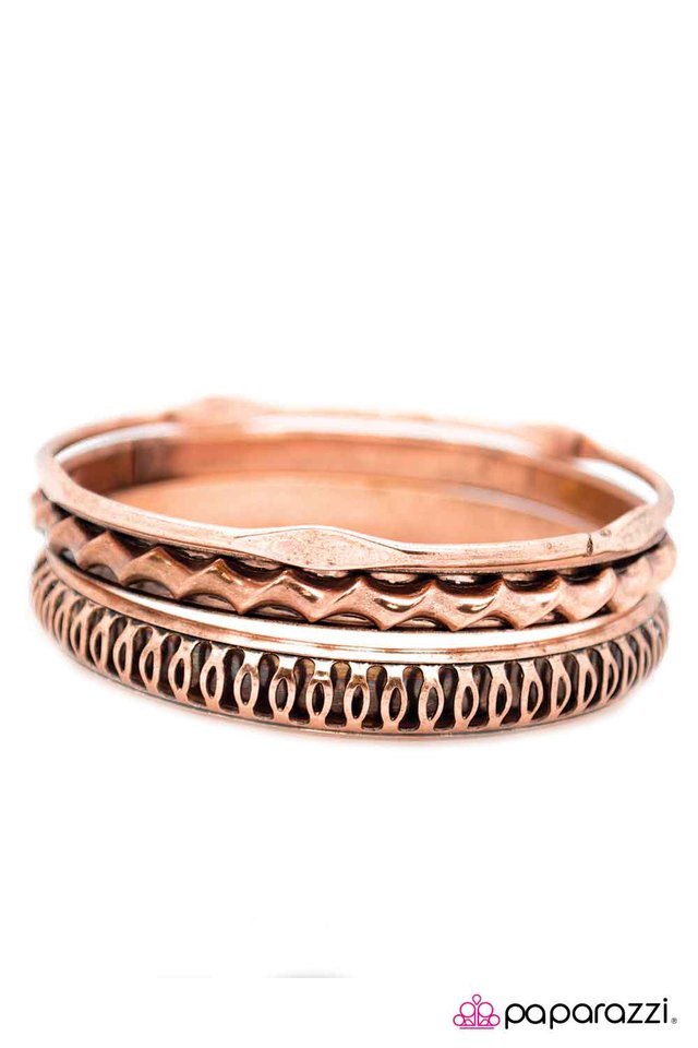 Paparazzi ♥ Lets Do the Twist - Copper ♥ Bracelet