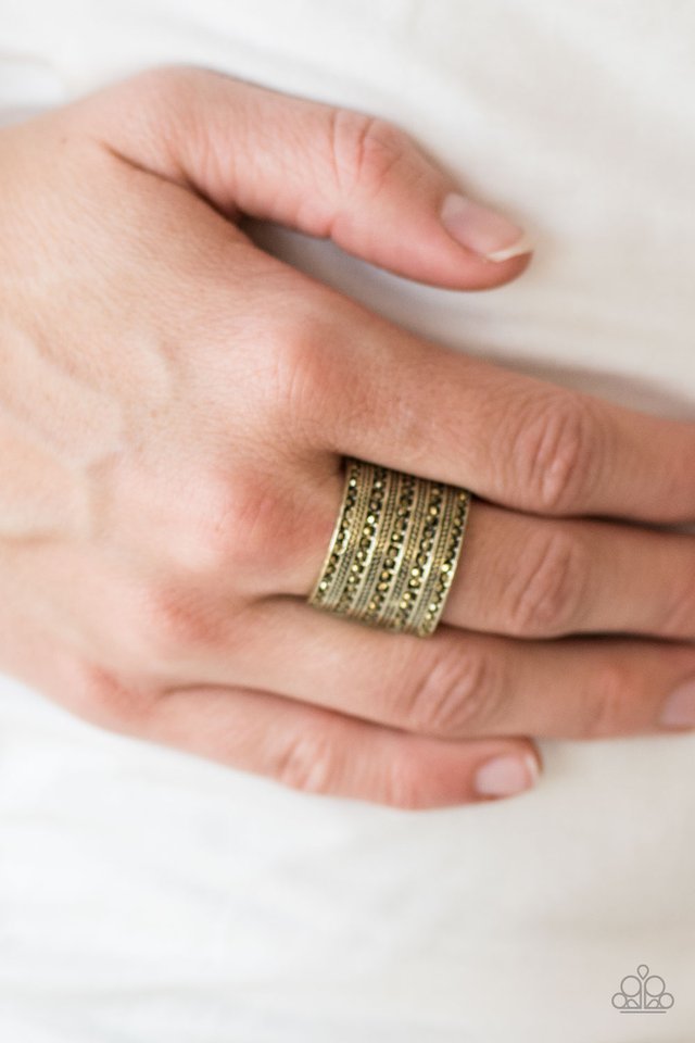 Paparazzi ♥ Be Your Own GLAM - Brass ♥ Ring