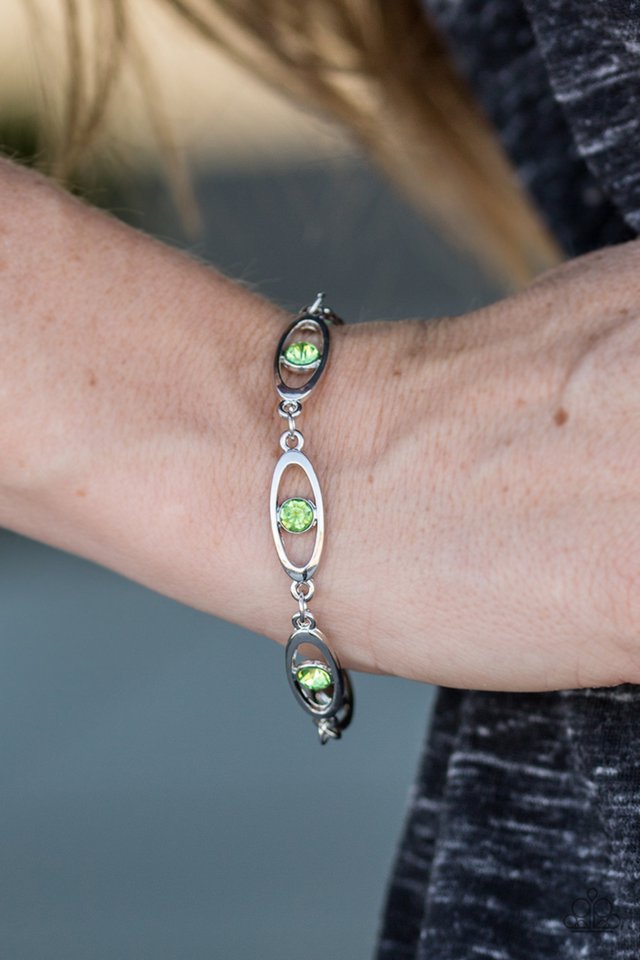 Paparazzi ♥ Starry Eyed - Green ♥ Bracelet