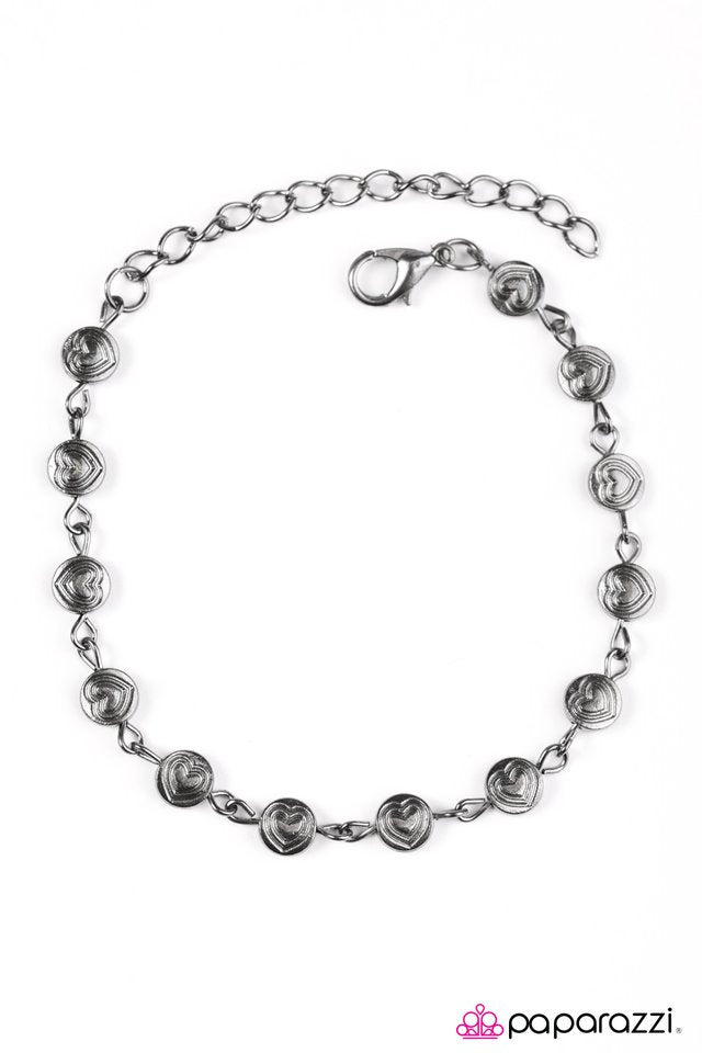 Paparazzi ♥ Tiny Heartbeats - Black ♥ Bracelet