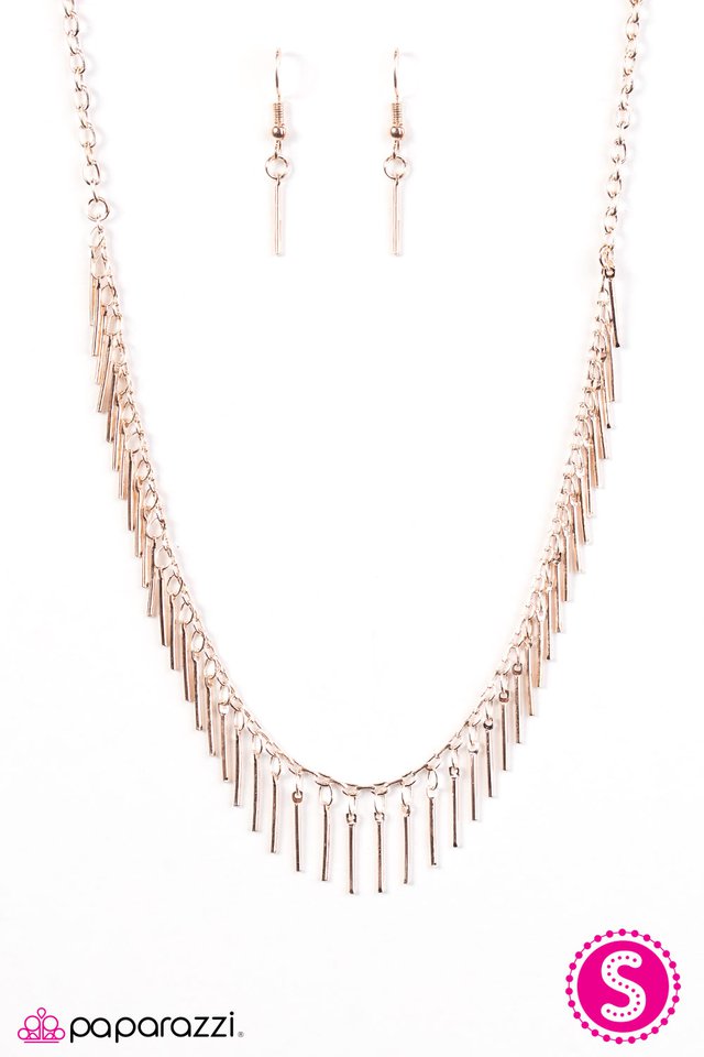 Paparazzi ♥ Shes A Beast - Rose Gold ♥ Necklace