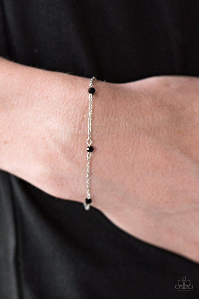 Paparazzi ♥ A Pinch Of Sparkle - Black ♥ Bracelet