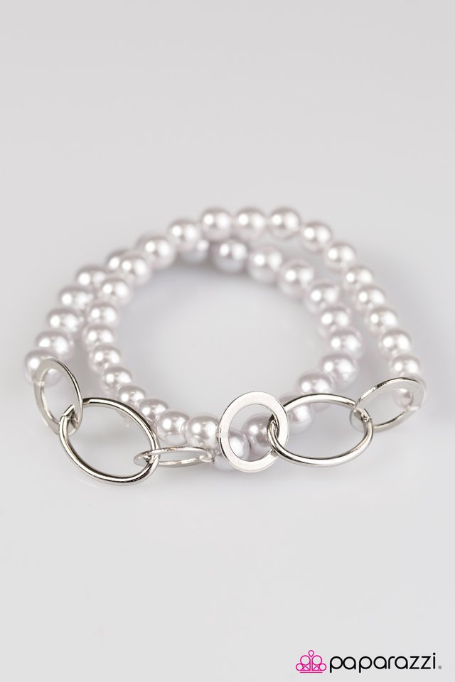Paparazzi ♥ Dreamy Delight - Silver ♥ Bracelet