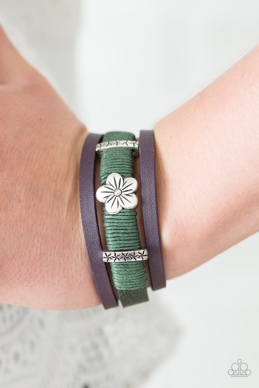 Paparazzi ♥ Hawaiian Haven - Multi ♥ Bracelet