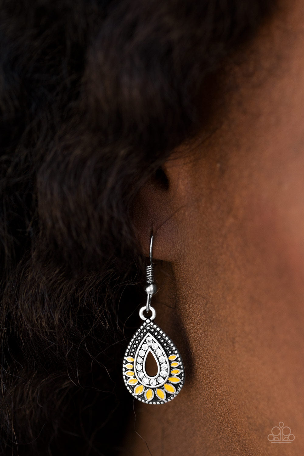 Paparazzi ♥ South Beach Sunsets - Yellow ♥ Earrings