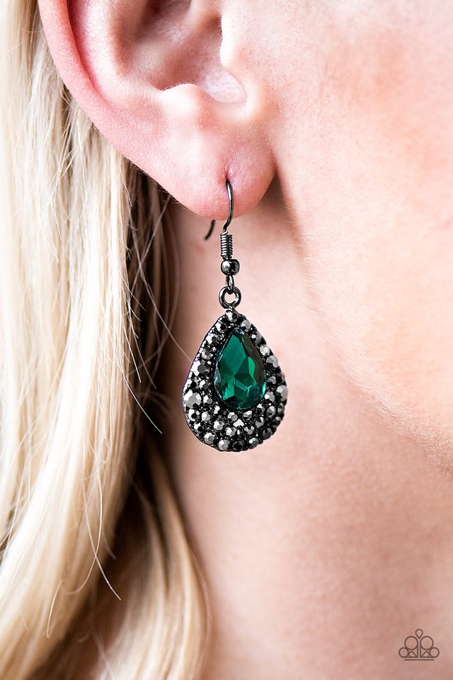 Paparazzi ♥ Reel In The Glitter - Green ♥ Earrings