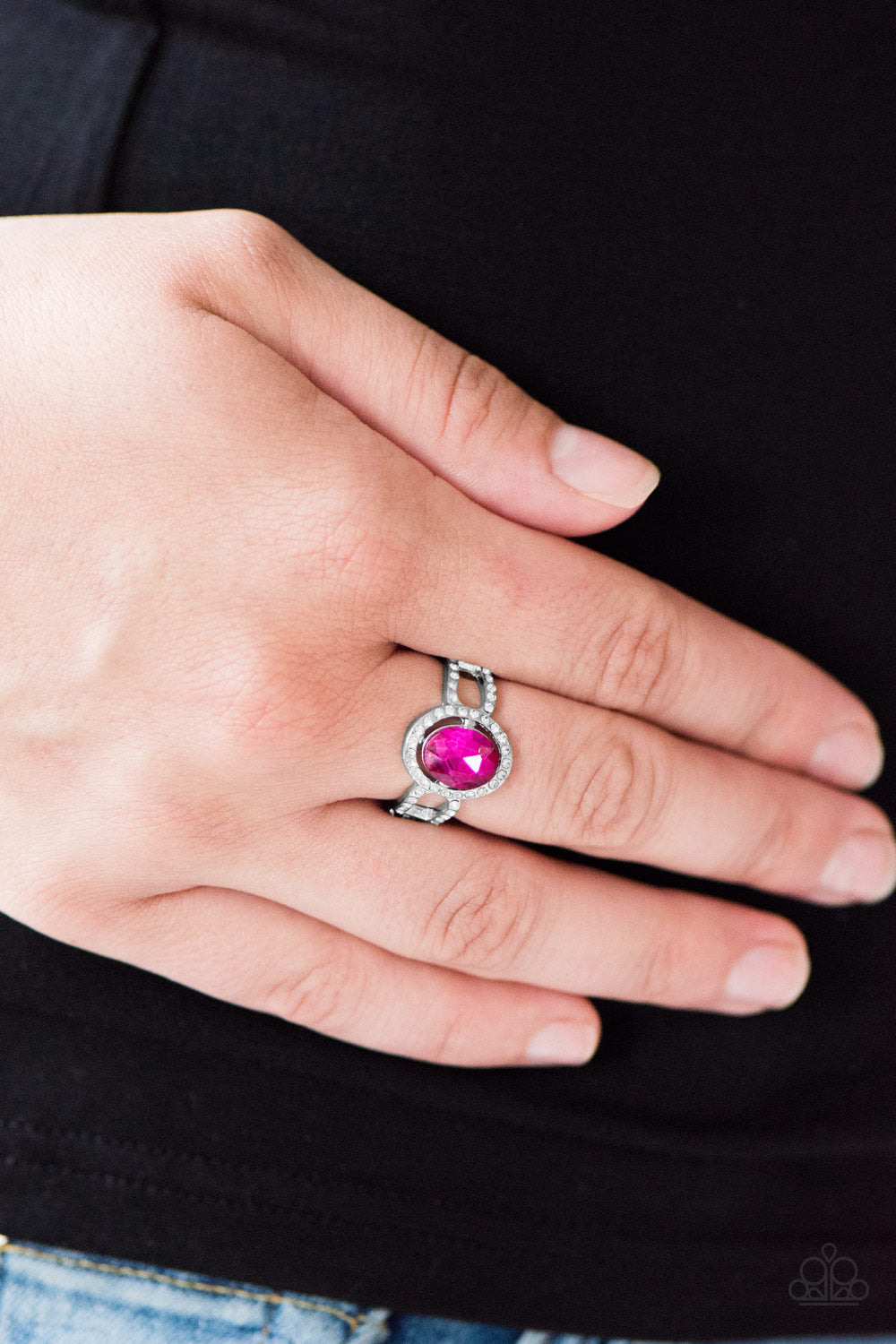 Paparazzi ♥ Wheres My Prince? - Pink ♥ Ring