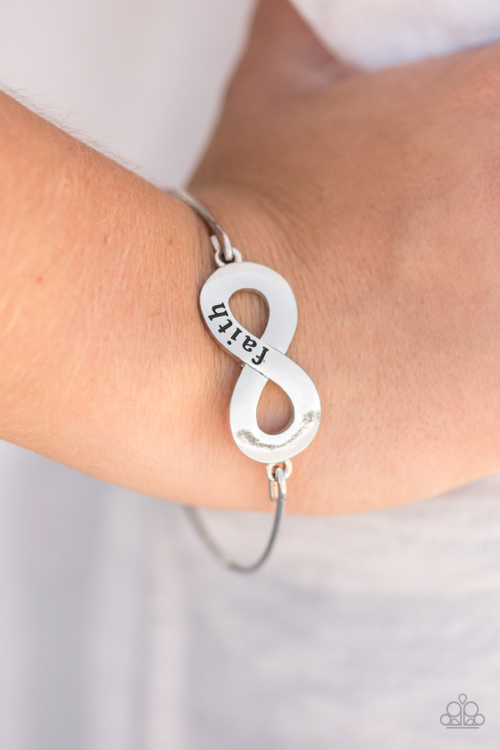 Paparazzi ♥ Keep The Faith - Silver ♥ Bracelet