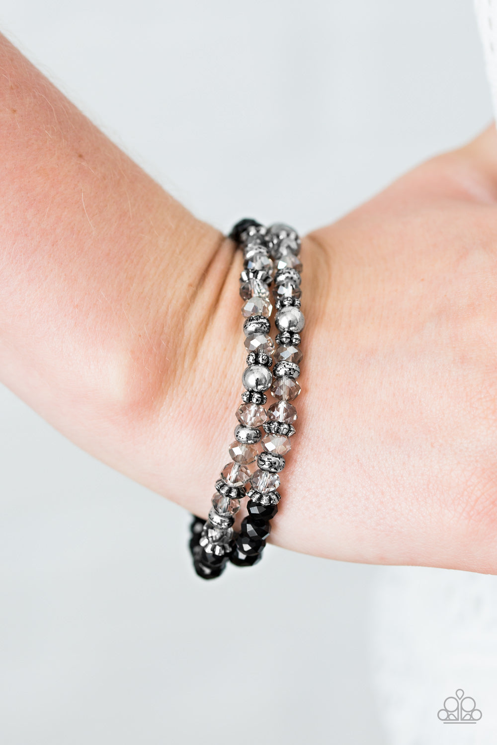 Paparazzi ♥ Crystal Cavalier - Black ♥ Bracelet