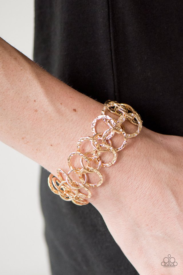 Paparazzi ♥ Texas BOLD Em - Gold ♥ Bracelet