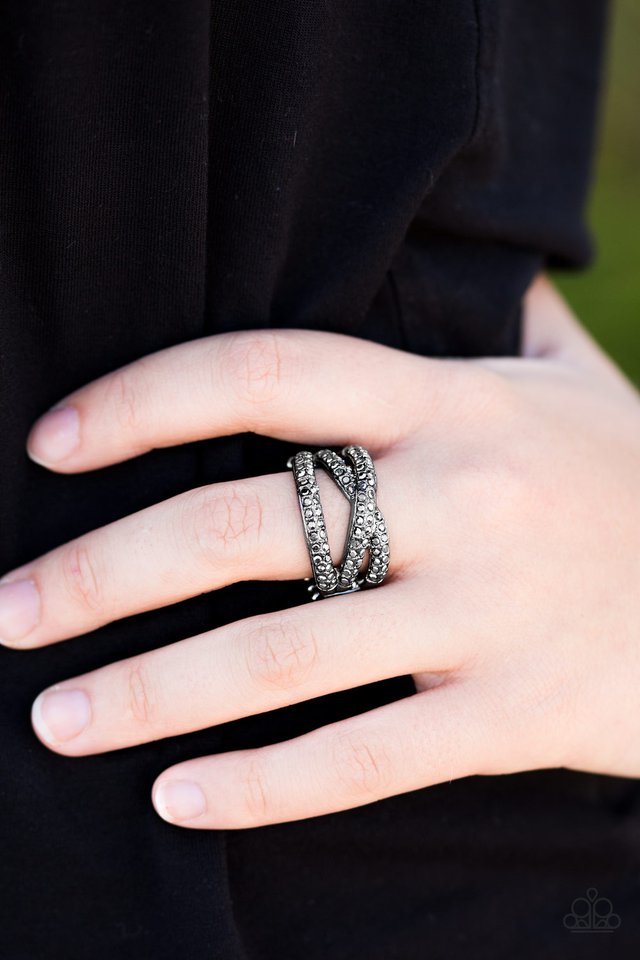 Paparazzi ♥ Take The CACHE - Silver ♥ Ring