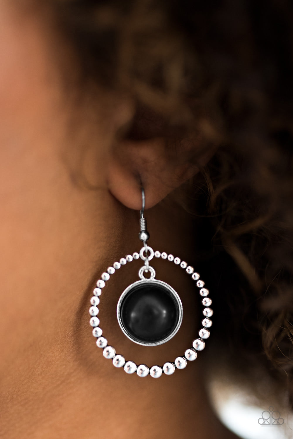 Paparazzi ♥ Give It My WEST - Black ♥ Earrings
