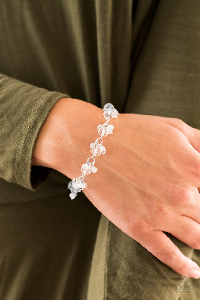Paparazzi ♥ Oh, My Stars - White ♥ Bracelet