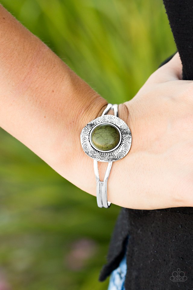 Paparazzi ♥ Natural Environment - Green ♥ Bracelet