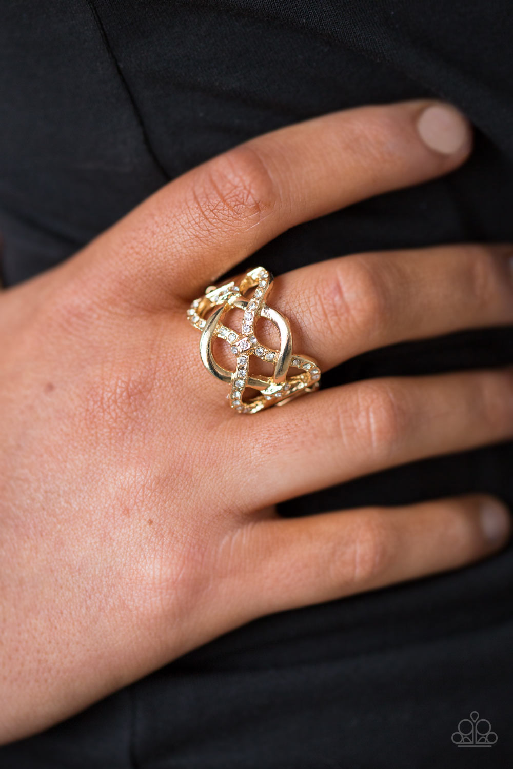 Paparazzi ♥ Lay On The Shimmer - Gold ♥ Ring