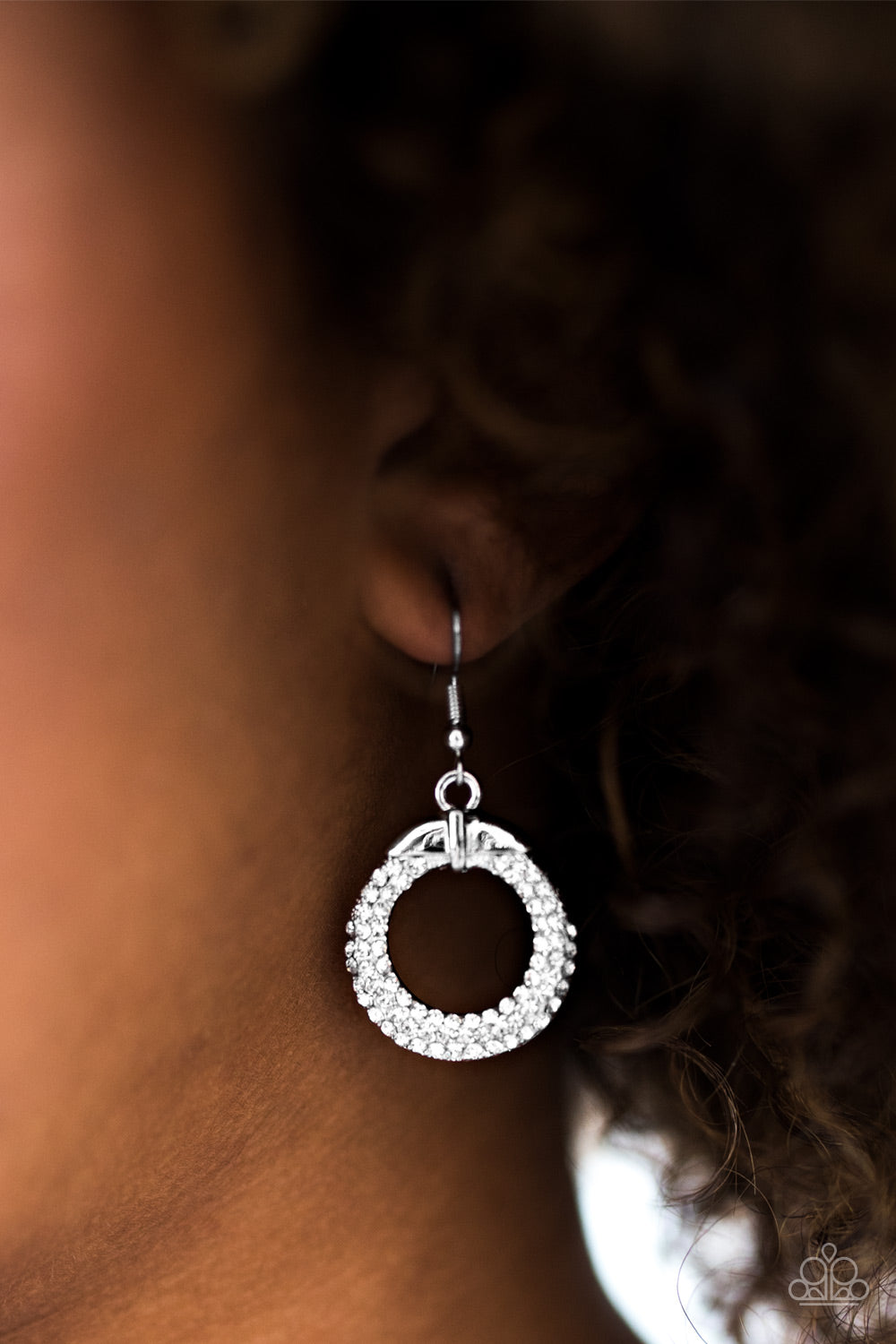Paparazzi ♥ Ladies GLAM - White ♥ Earrings