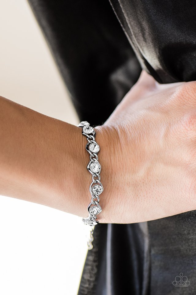 Paparazzi ♥ Last GLAM Standing - White ♥ Bracelet