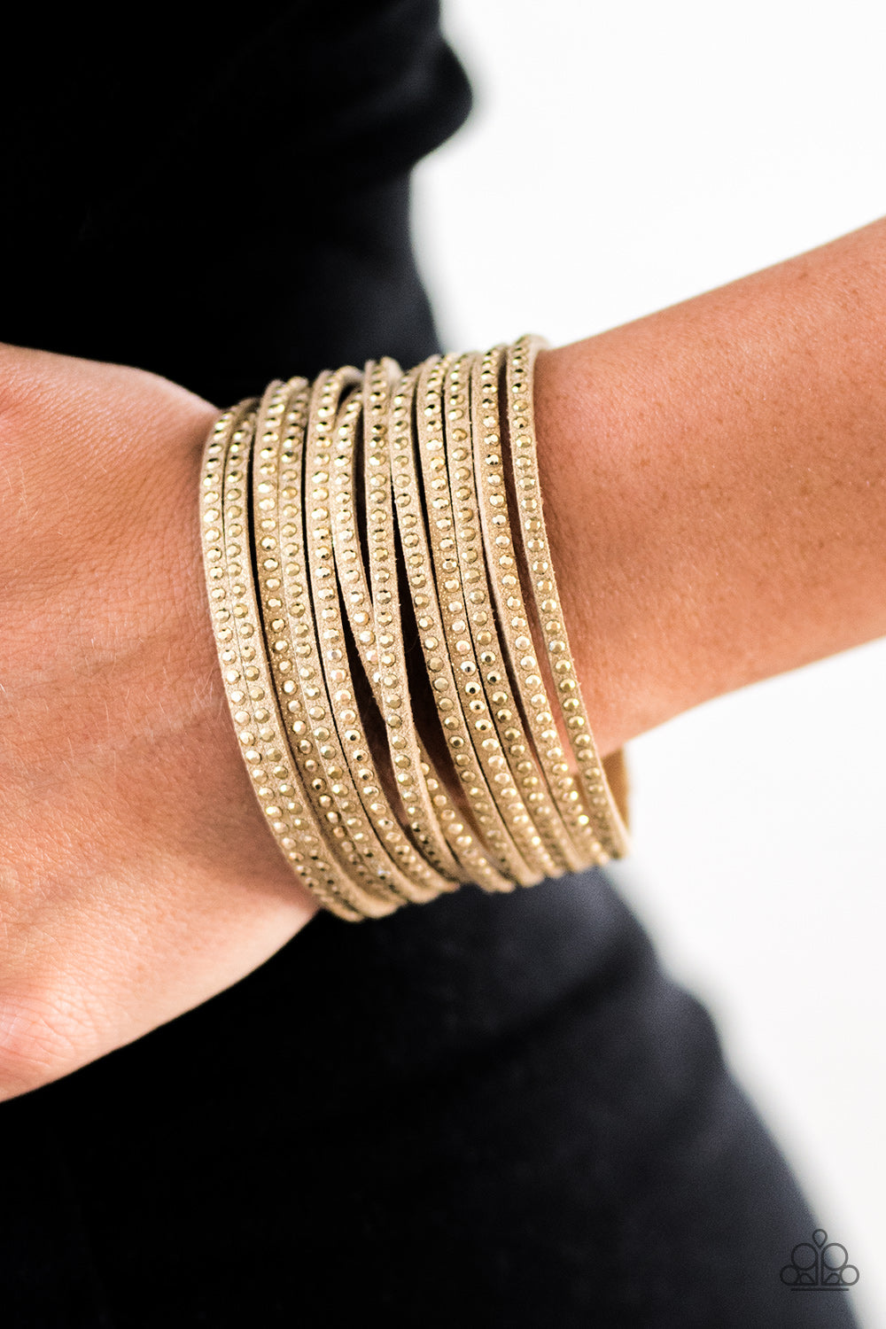 Paparazzi ♥ Brave It Out - Brass ♥ Bracelet