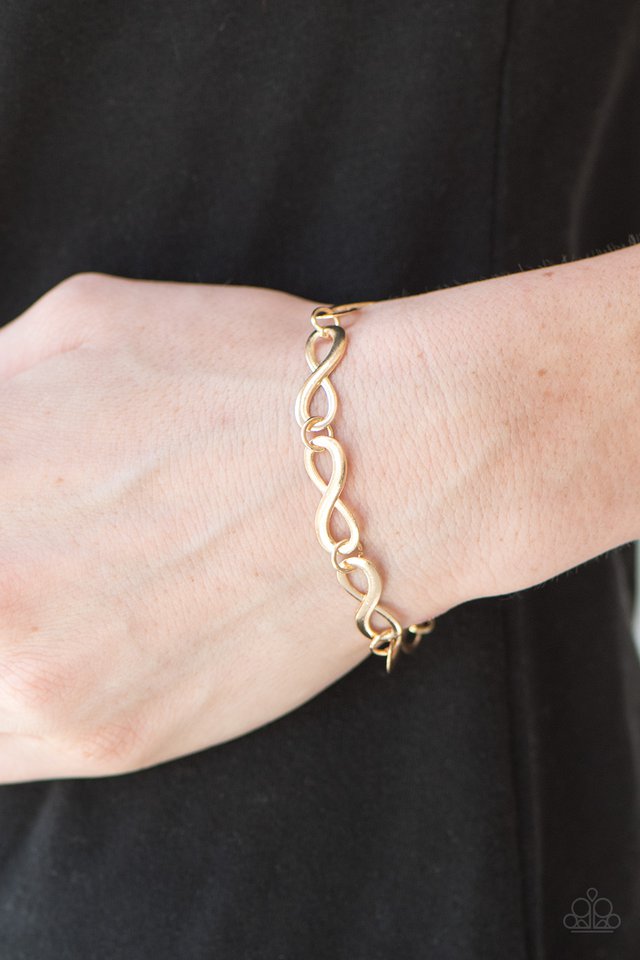 Paparazzi ♥ Give Me Time - Gold ♥ Bracelet