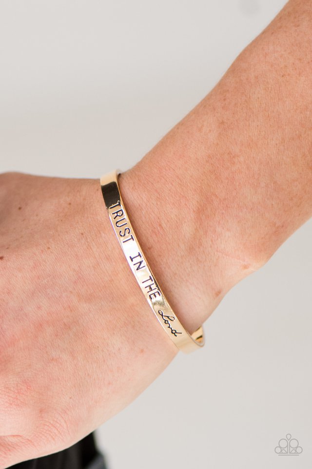 Paparazzi ♥ I Put My Trust In You - Gold ♥ Bracelet