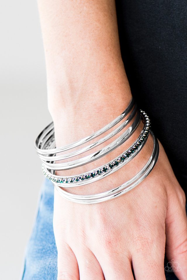 Paparazzi ♥ Gorgeous In Glitter - Green ♥ Bracelet