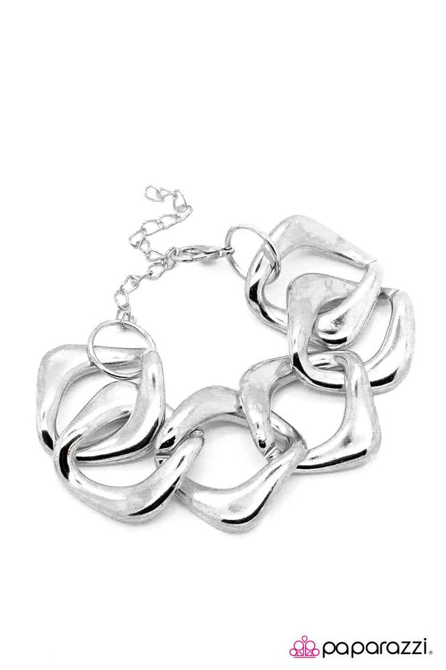 Paparazzi ♥ Knowing All the Angles - Silver ♥ Bracelet