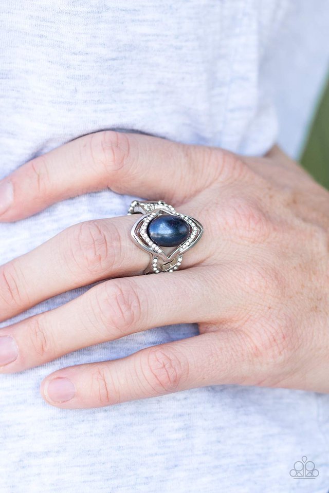 Paparazzi ♥ Positively Posh - Blue ♥ Ring