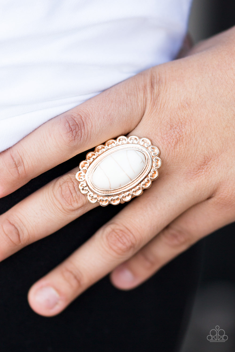 Paparazzi ♥ Western Wayfarer - White ♥ Ring