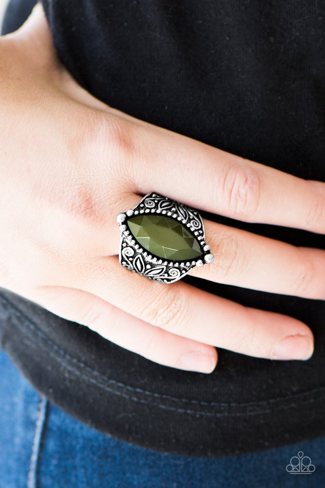 Paparazzi ♥ Amazon Adventure - Green ♥ Ring