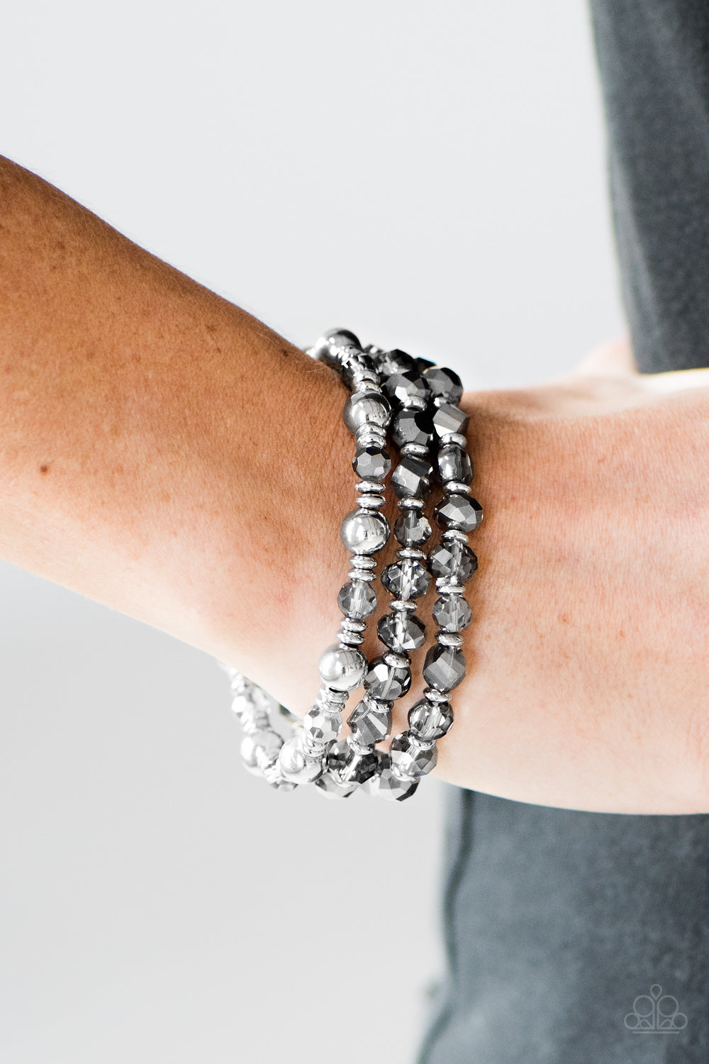 Paparazzi ♥ Magnificently Metro - Silver ♥ Bracelet