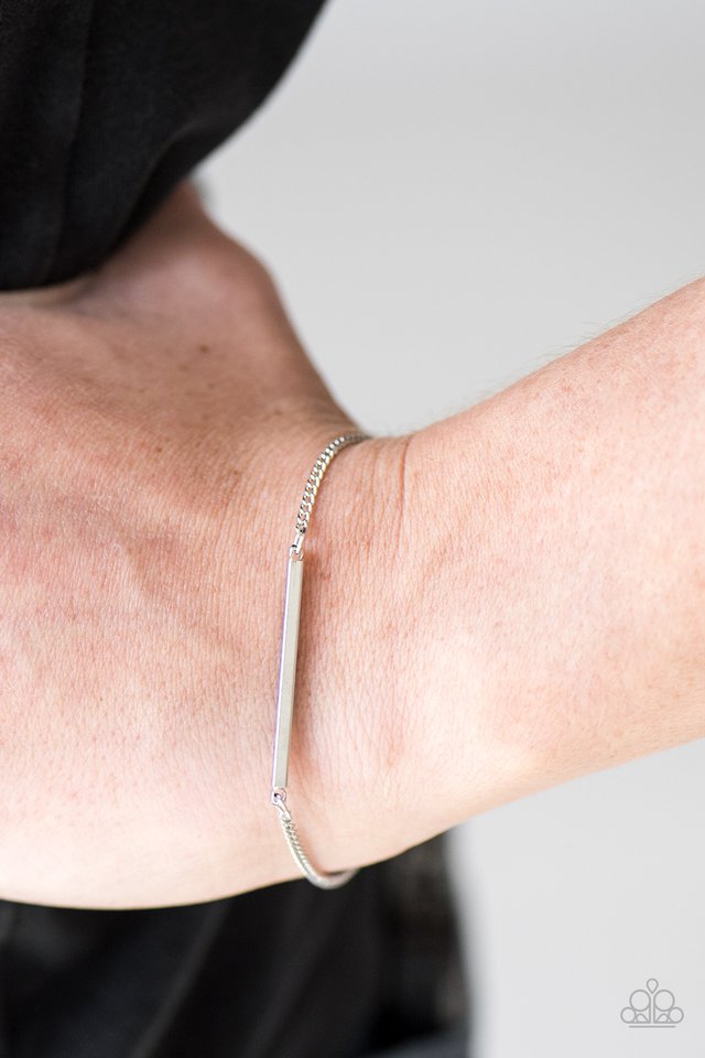 Paparazzi ♥ Simple Shimmer - Silver ♥ Bracelet